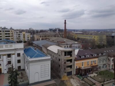 Centru · Clădire comercială · str. Tighina · 700+ m