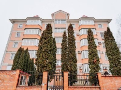 Buiucani · 3 dormitoare + living · str. Ștefan Neaga · 185 m²