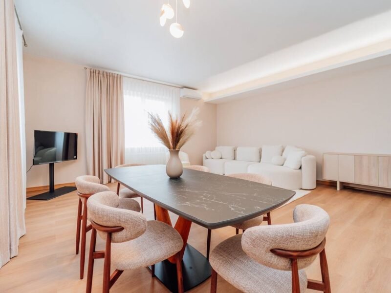 Buiucani · 3 dormitoare + living · str. Ștefan Neaga · 185 m²