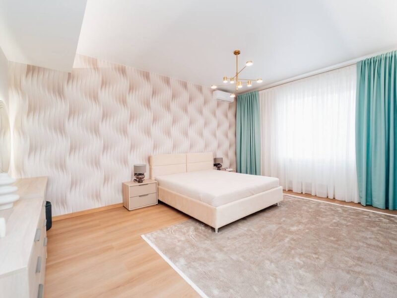 Buiucani · 3 dormitoare + living · str. Ștefan Neaga · 185 m²