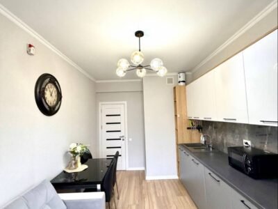 Apartament cu o camera si living