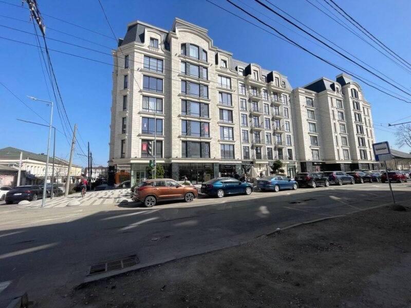 Chirie Oficiu. 82 m2. Centru