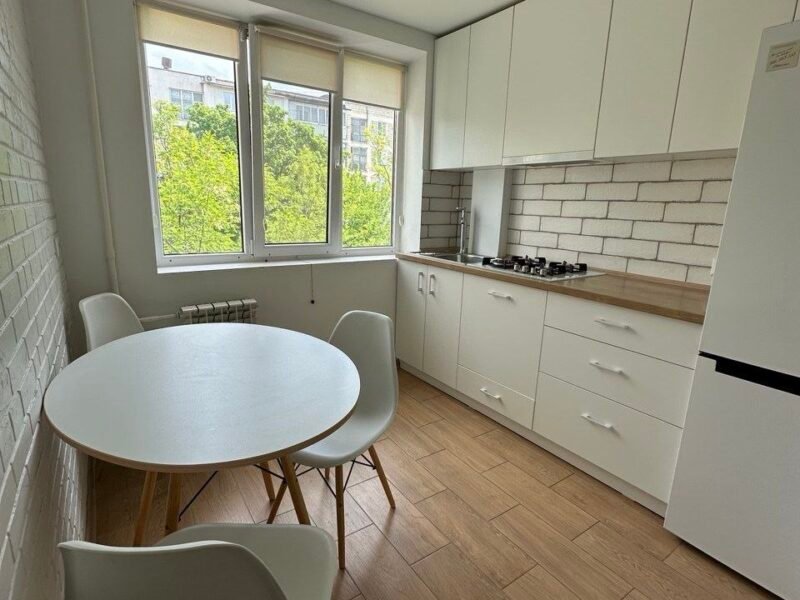 Apartament 2 odăi și balcon. Sector Rîșcani