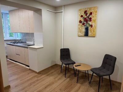Apartament cu o cameră + living