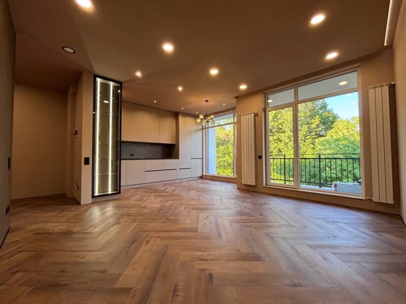Apartament cu 1 cameră, Living și balcon. Poșta Veche
