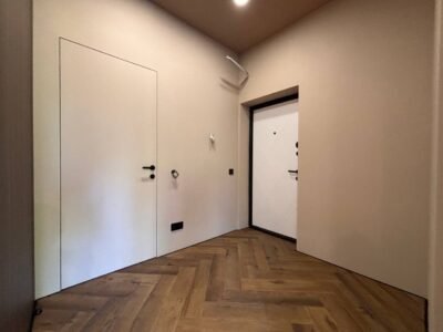 Apartament cu 1 cameră, Living și balcon. Poșta Veche