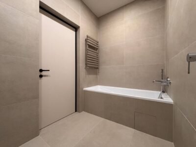 Apartament cu 1 cameră, Living și balcon. Poșta Veche