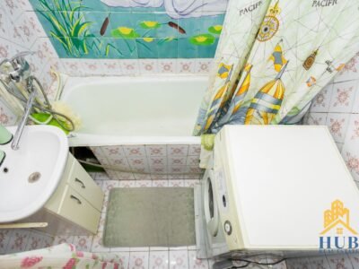 Apartament cu 3 camere. Centru