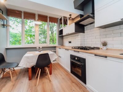 Apartament cu o cameră + balcon. Centru