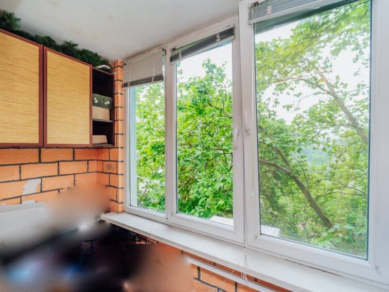 Apartament cu o cameră + balcon. Centru