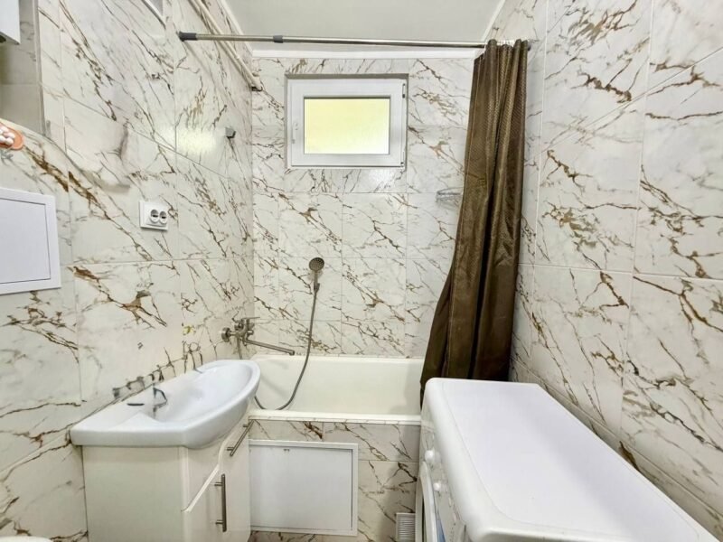 Apartament cu 2 dormitoare si balcon. Botanica