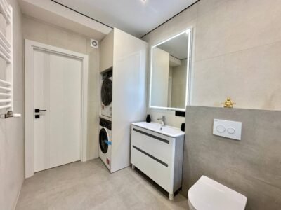 Apartament cu 2 camere + living. Dumbrava