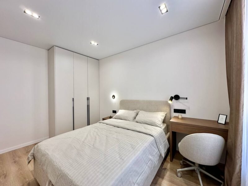 Apartament cu 2 camere + living. Dumbrava