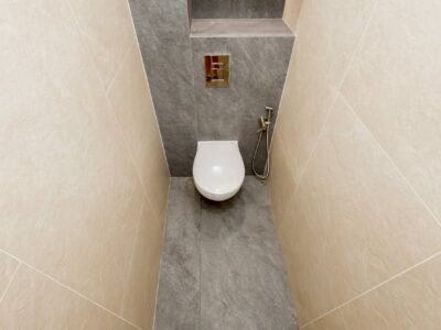 Apartament 3 camere + living + balcon. N. Dimo