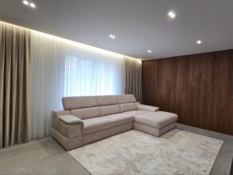 Casa cu 3 camere. Teren 5 ari. Colonita