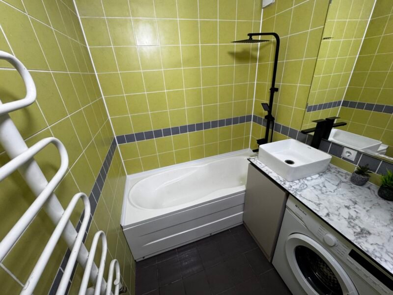 Apartament cu 2 camere in centru. Chisinau